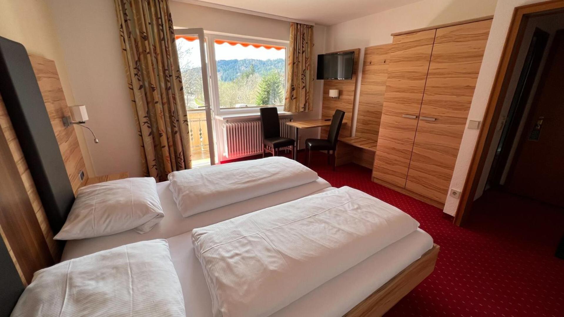 Hotel Silberfelsen เมนเซนชวานด์ ภายนอก รูปภาพ
